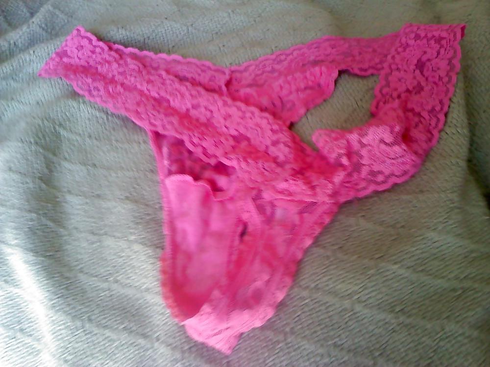 25P Got her dirty panties