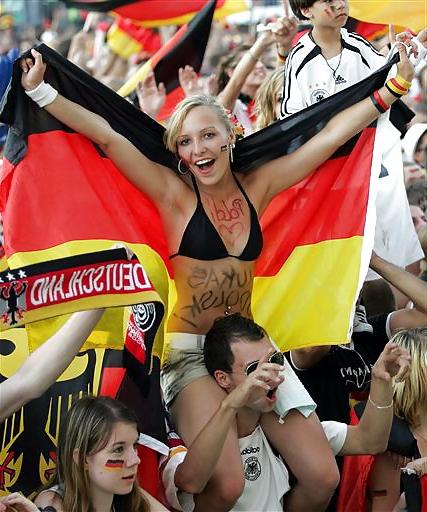 8P Girls - football fans 