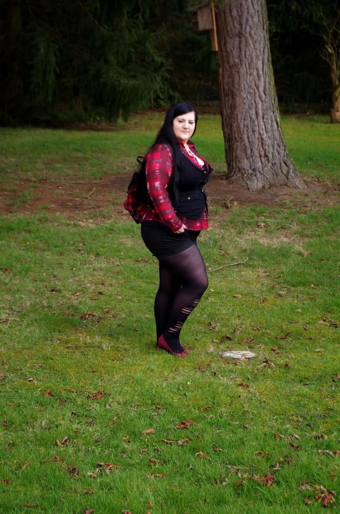 25P bbw pantyhose 2