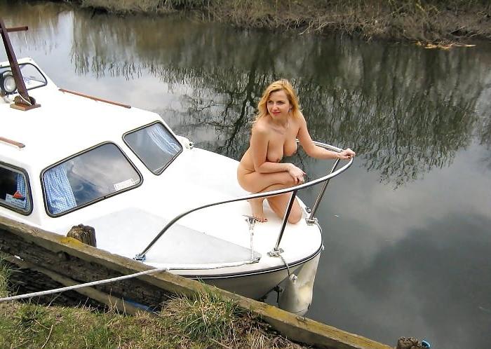 25P Swinger Boat Party #54