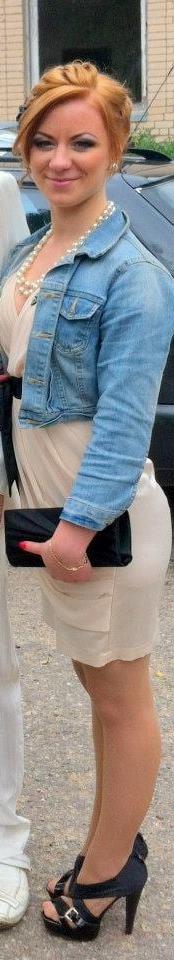 25P sexy females in tights pantyhose nylons 24