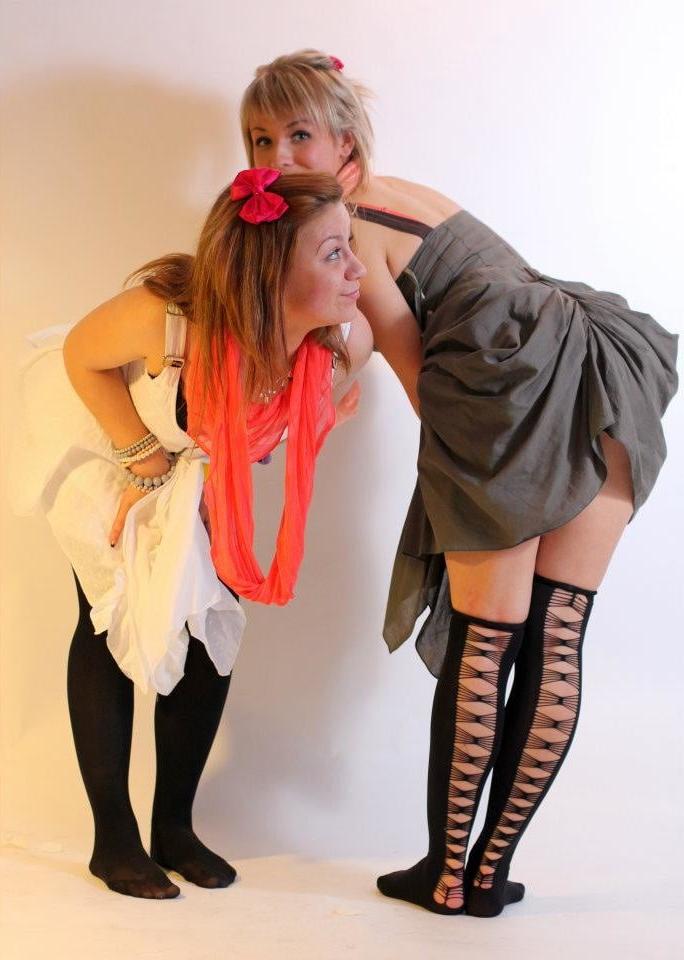 25P sexy females in tights pantyhose nylons 24