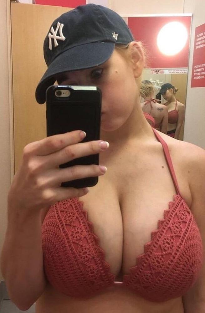 25P Non-Nude Busty Babes 21