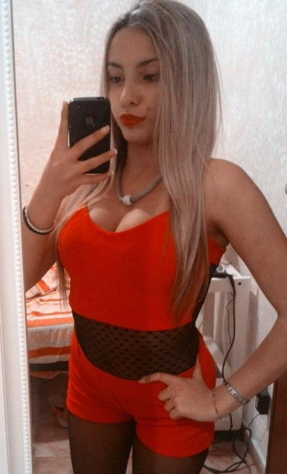 25P Non-Nude Busty Babes 14