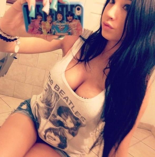 25P Non-Nude Busty Babes 49
