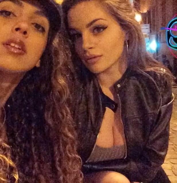 25P Non-Nude Busty Babes 44