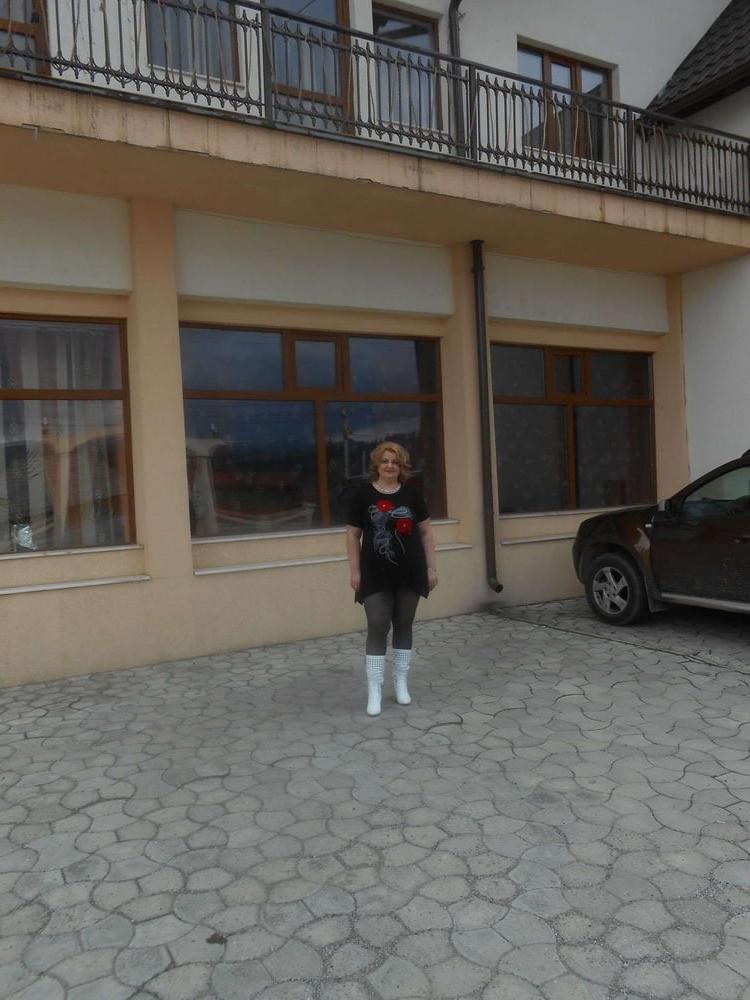 25P mature pantyhose 2