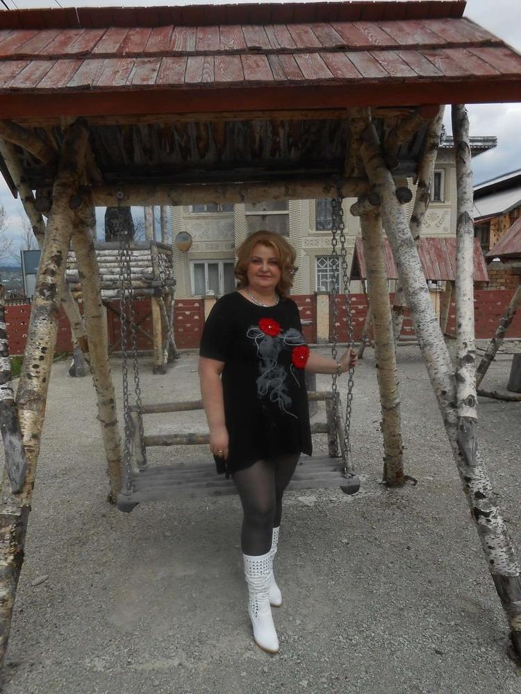 25P mature pantyhose 2