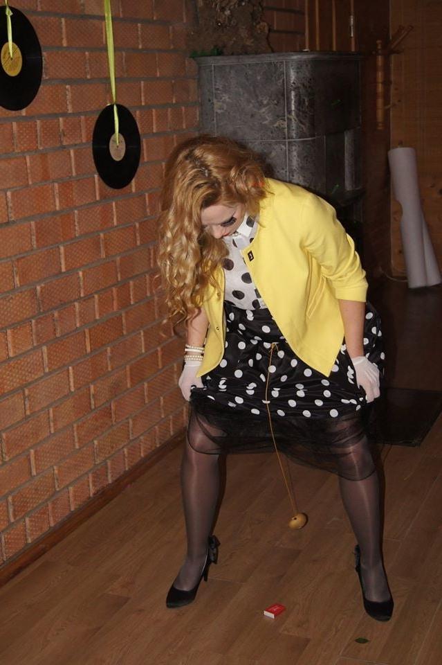 25P sexy females in tights pantyhose nylons 22