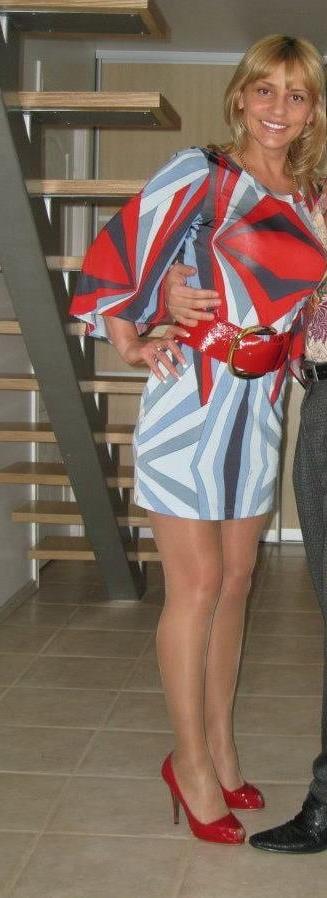 25P sexy females in tights pantyhose nylons 22