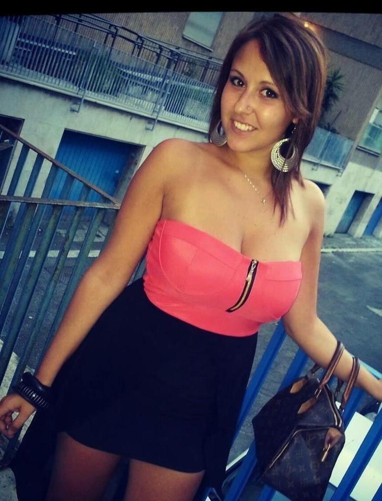 25P Non-Nude Busty Babes 20