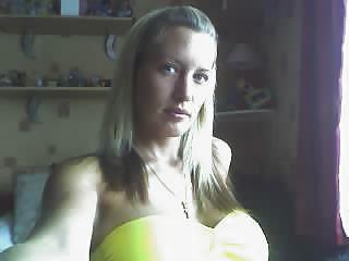 25P Another Nice Busty teen From SmutDates
