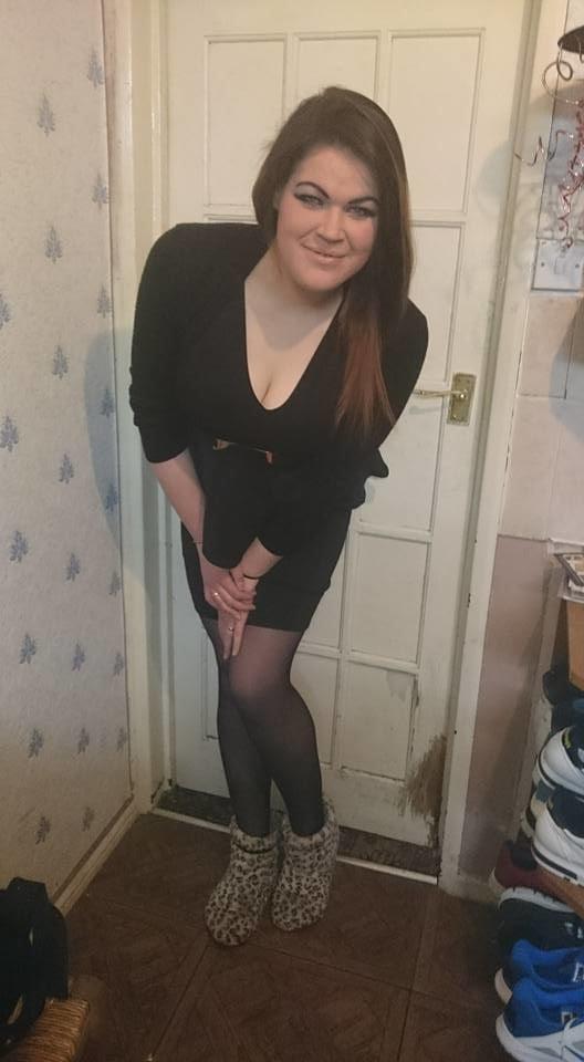 25P sexy females in tights pantyhose nylons 25