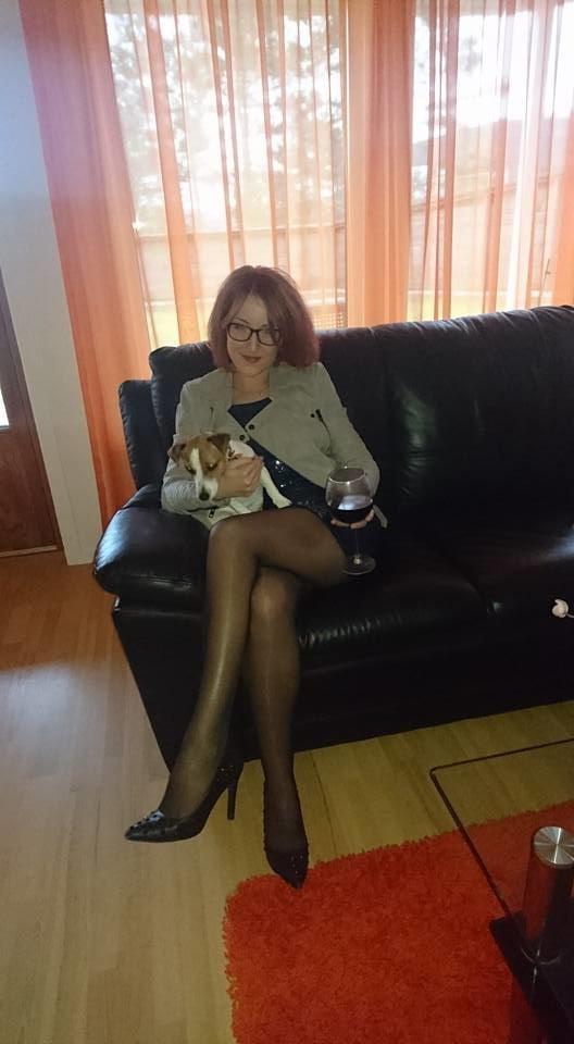 25P sexy females in tights pantyhose nylons 25