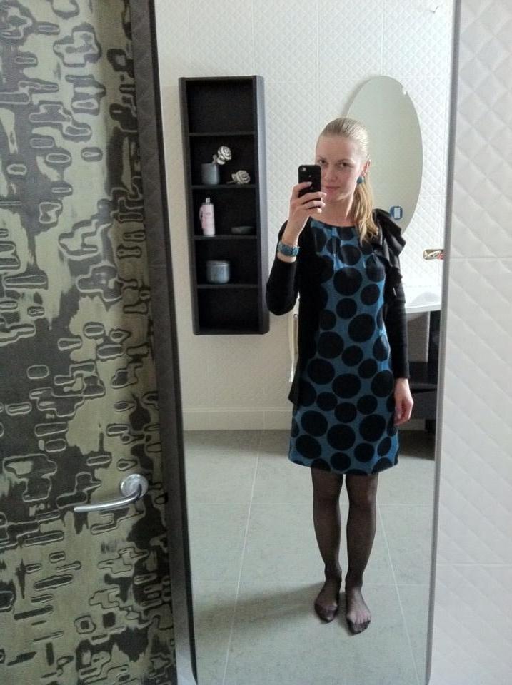 25P sexy females in tights pantyhose nylons 20
