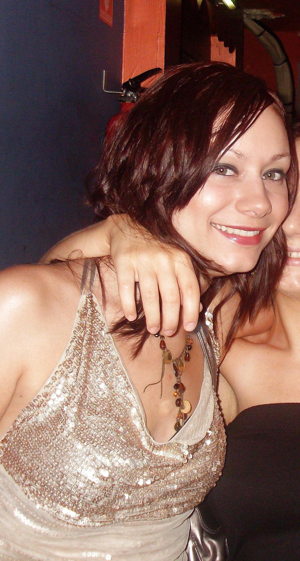 25P Busty Slut Wife Beauty
