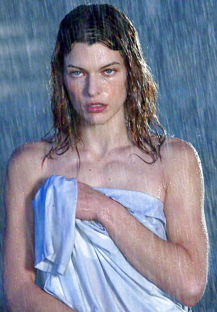 25P Milla Jovovich 2