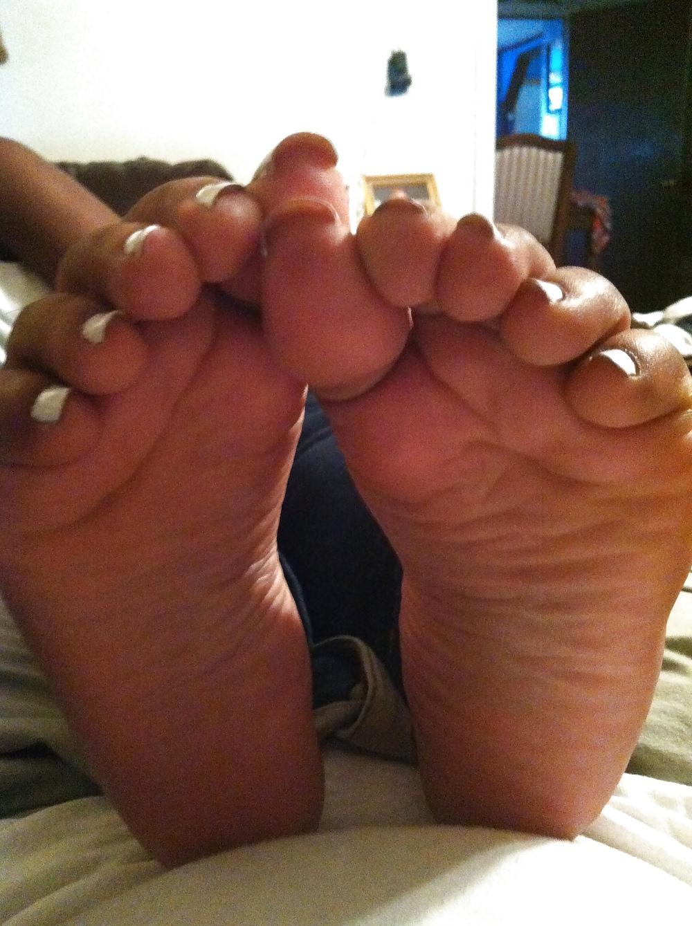 22P White Toes Footjob