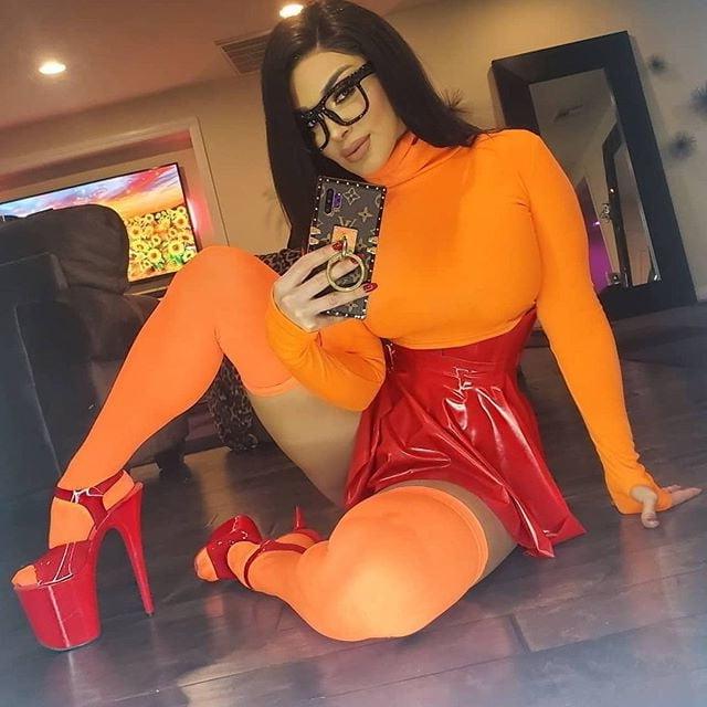 15P COSPLAY