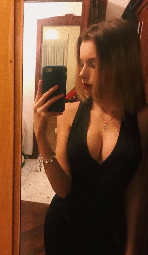 25P Non-Nude Busty Babes 18