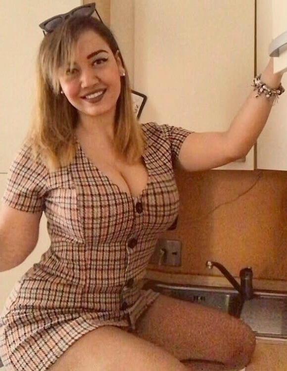 25P Non-Nude Busty Babes 13