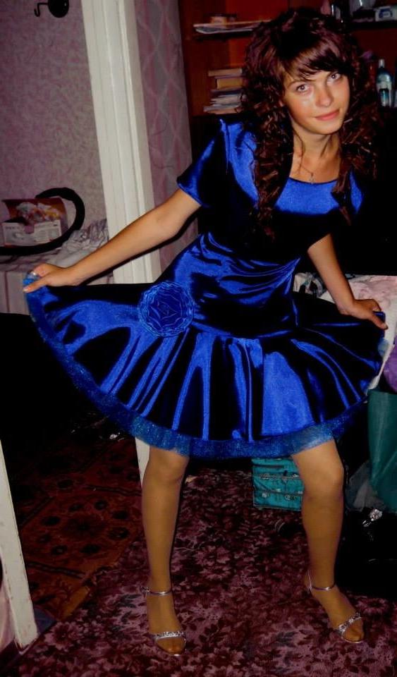 25P sexy females in tights pantyhose nylons 19