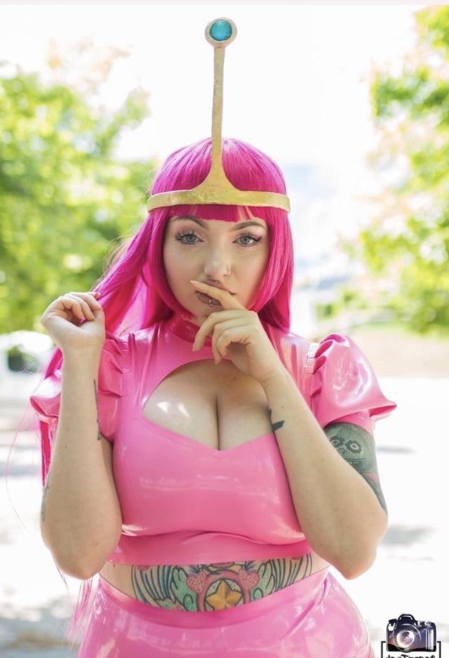 25P Ladies in cosplay &amp; fancy dress 2