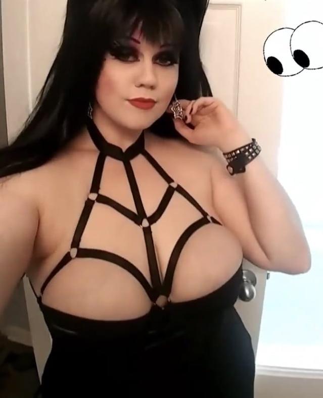25P Ladies in cosplay &amp; fancy dress 2