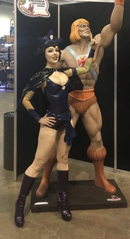 25P Ladies in cosplay &amp; fancy dress 2