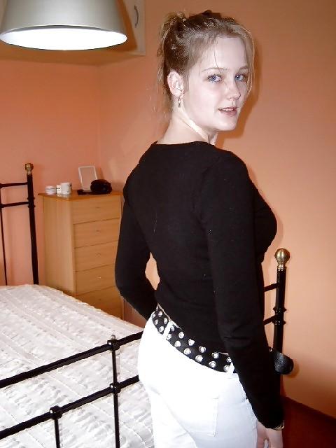 9P Busty Teen in Black