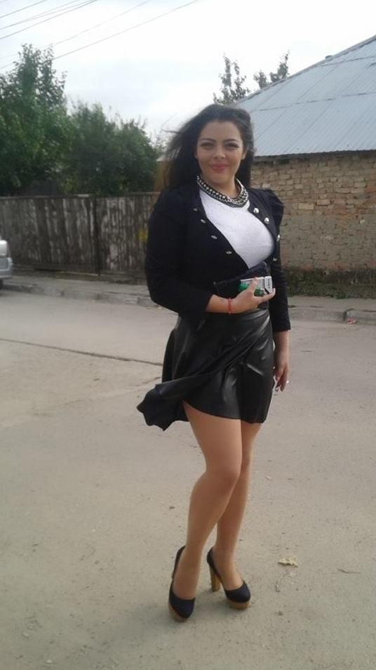 25P sexy females in tights pantyhose nylons 14
