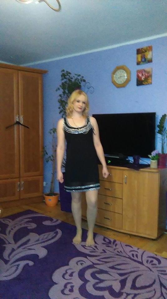 25P sexy females in tights pantyhose nylons 14