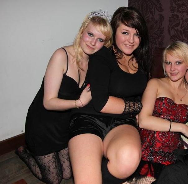 25P sexy females in tights pantyhose nylons 14