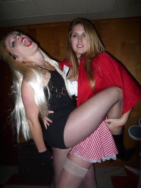 25P Costume Sluts From,SmutDates