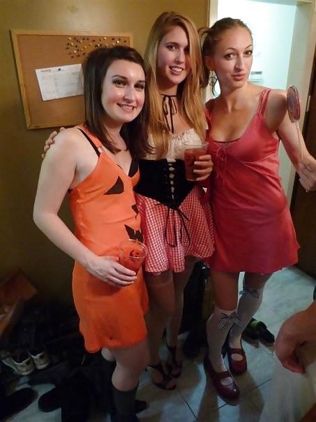 25P Costume Sluts From,SmutDates