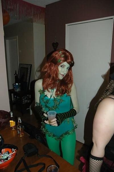25P Costume Sluts From,SmutDates