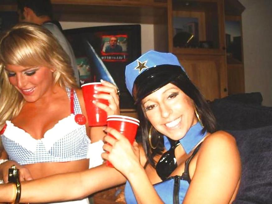 25P Costume Sluts From,SmutDates