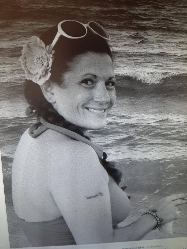 25P Post dirty things you would do to  sister