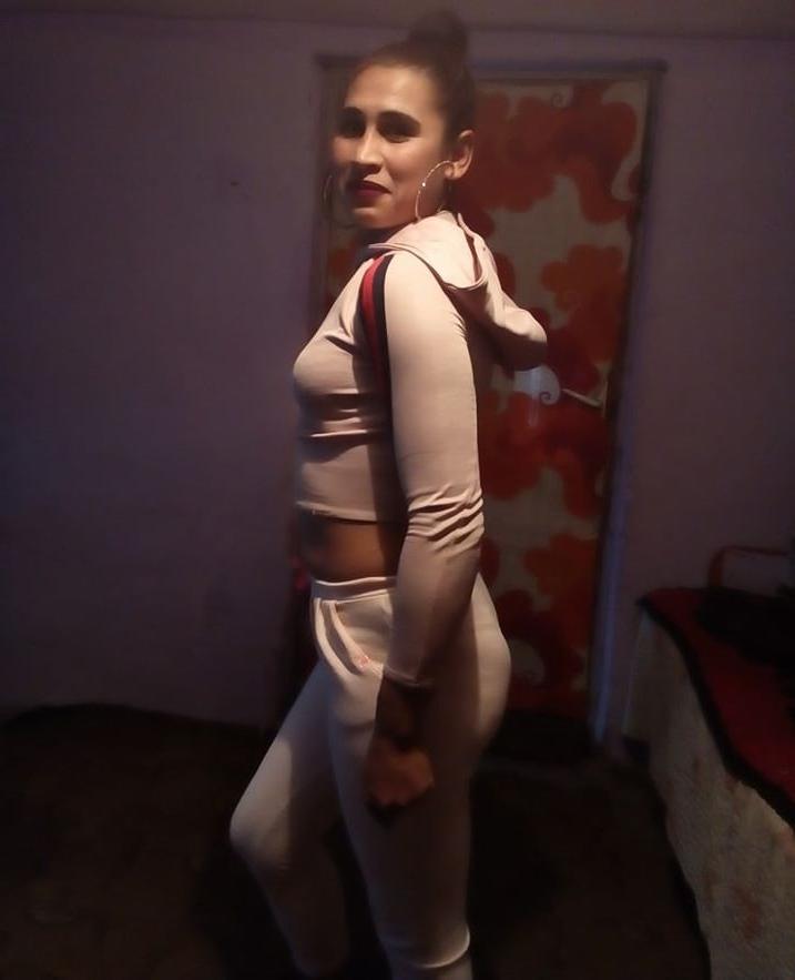 25P ROU ROMANIAN GYPSY MILFS 53 YOUNG SEXY DIRTY GYPSY MOM