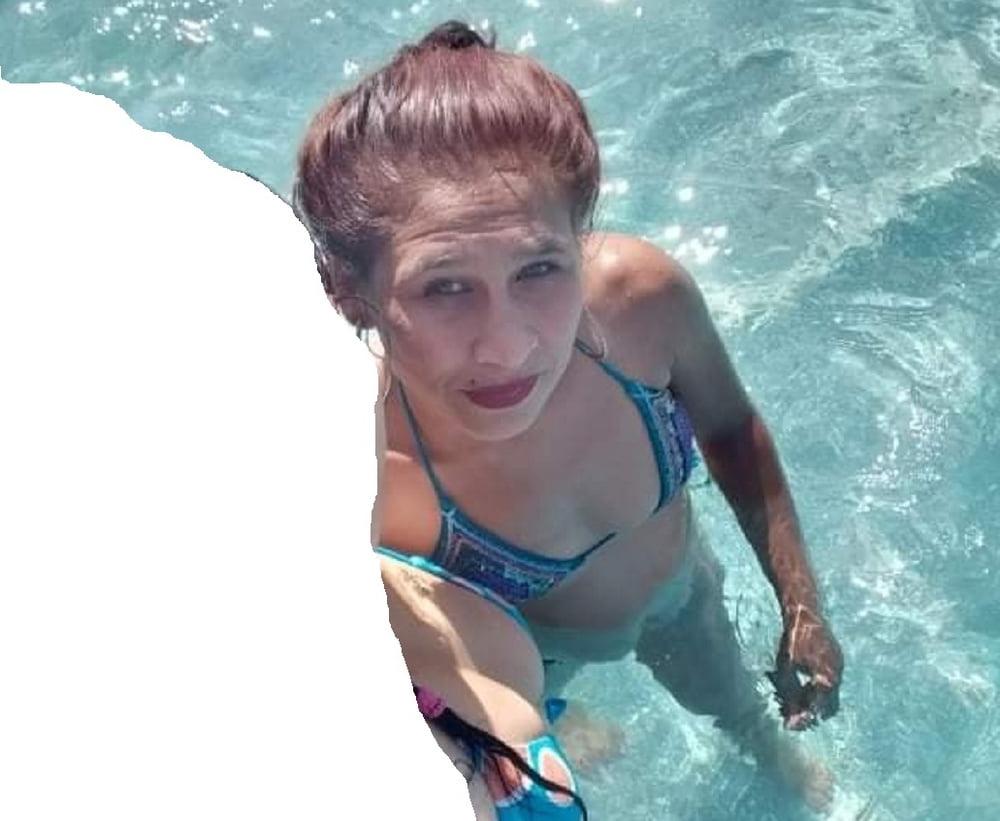 25P ROU ROMANIAN GYPSY MILFS 53 YOUNG SEXY DIRTY GYPSY MOM
