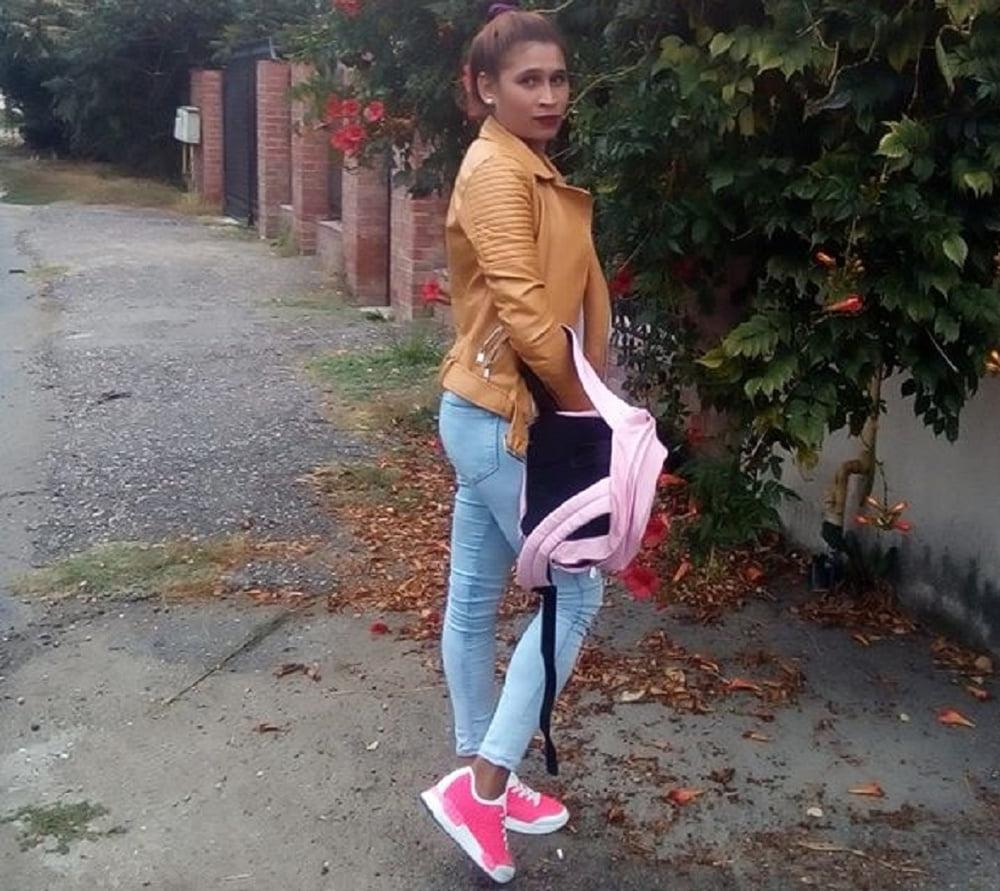 25P ROU ROMANIAN GYPSY MILFS 53 YOUNG SEXY DIRTY GYPSY MOM