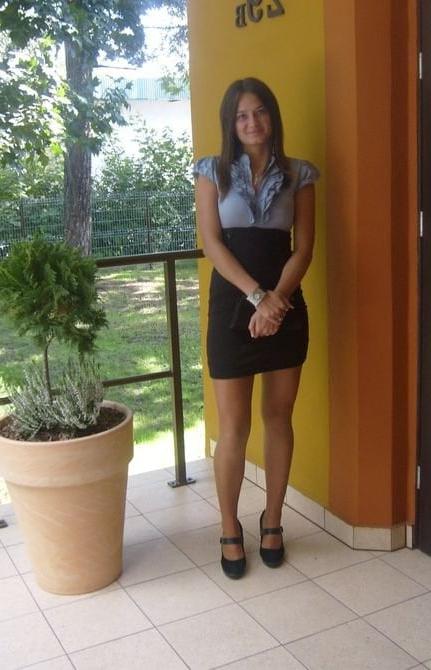 25P sexy females in tights pantyhose nylons 13