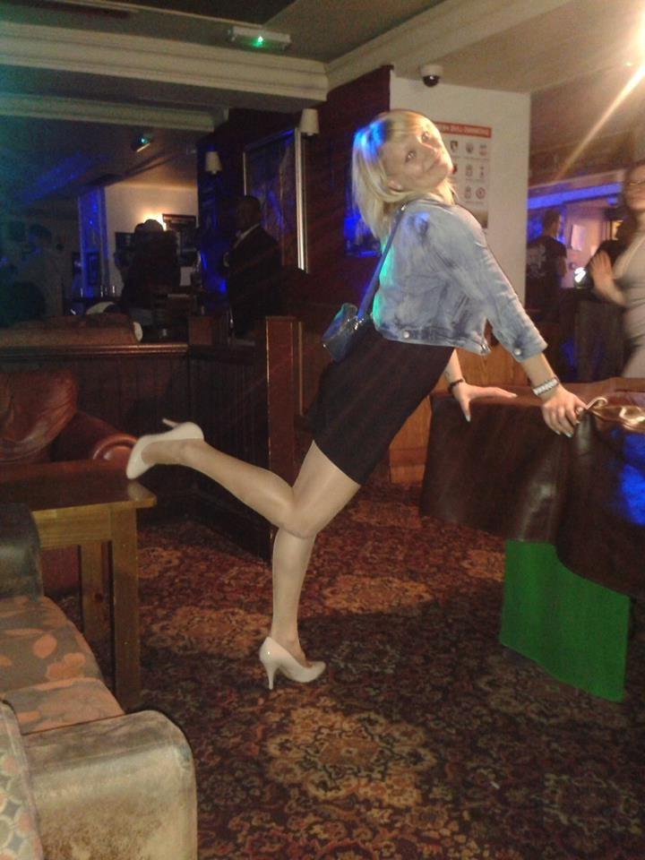 25P sexy females in tights pantyhose nylons 13