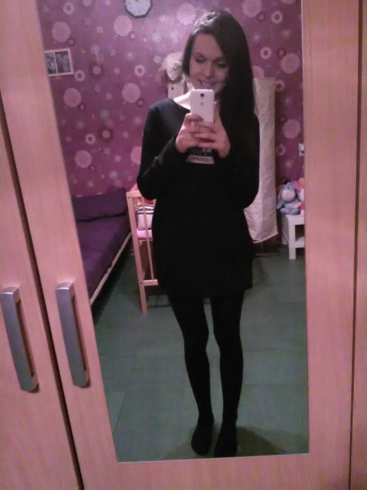 25P sexy females in tights pantyhose nylons 13