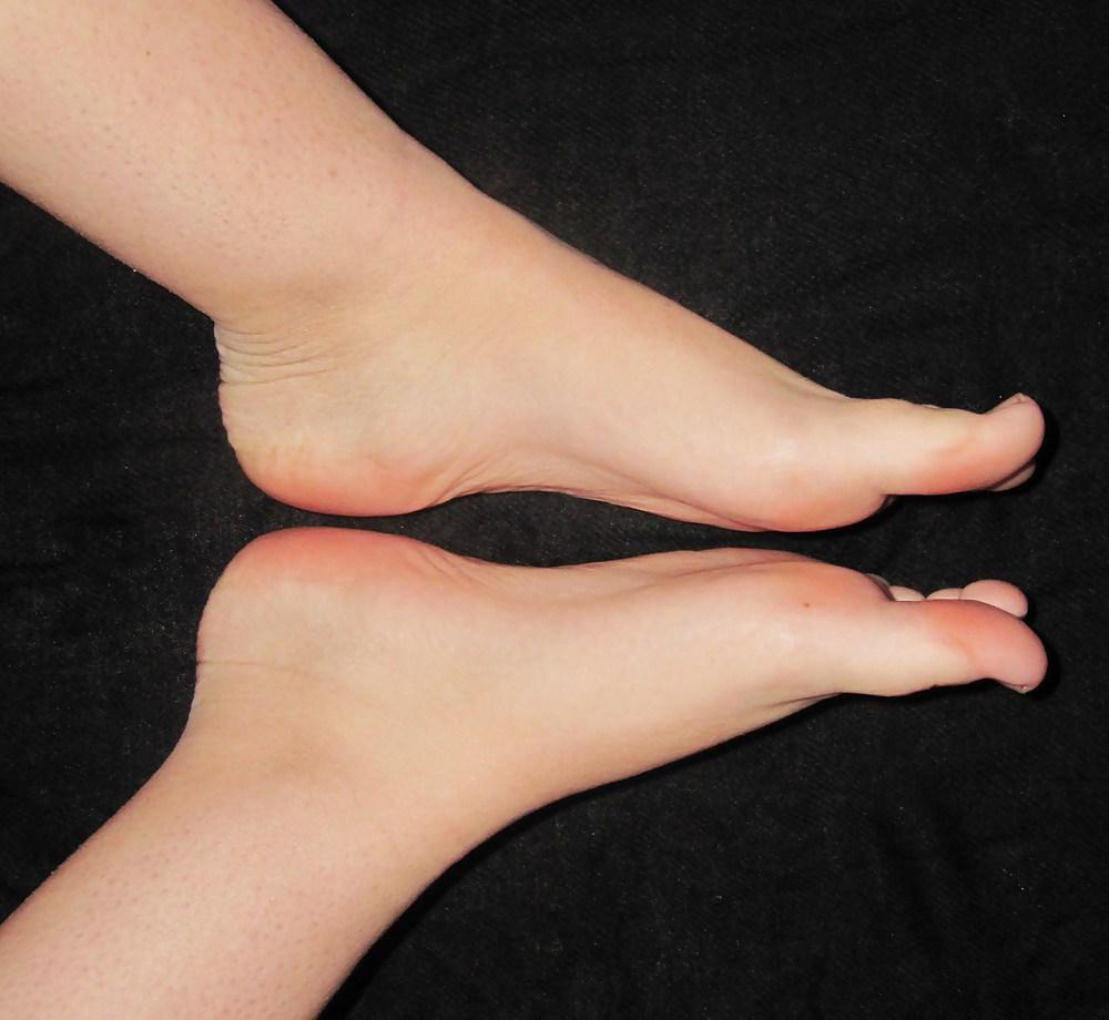 6P Young soles ready to take huge load of cum.