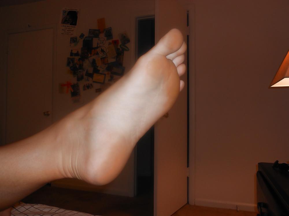 25P Footjob from the wife