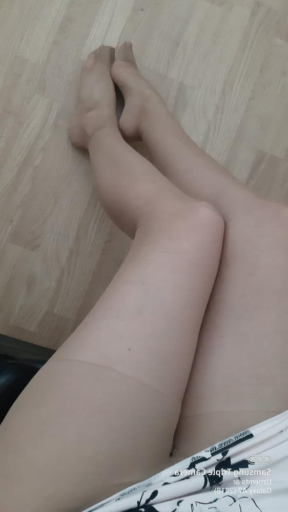 6P Me in Pantyhose