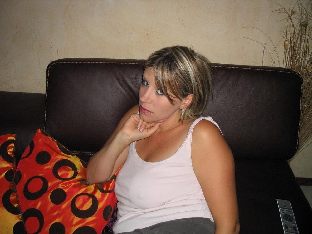 25P French sexy slut mom