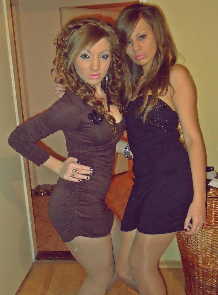 25P sexy females in tights pantyhose nylons 7