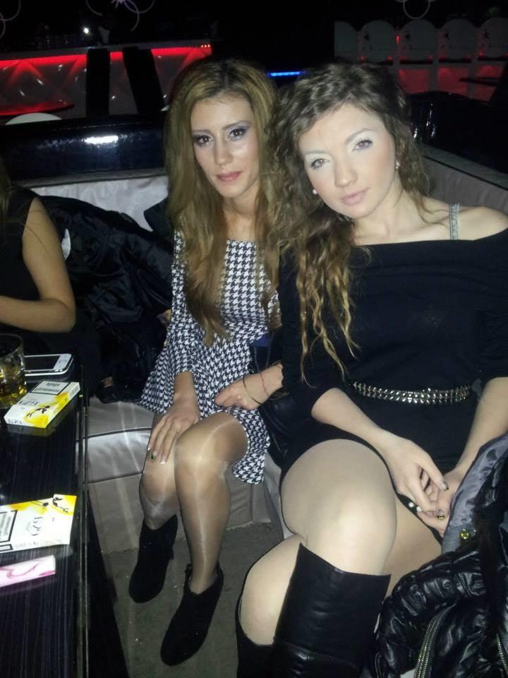 25P sexy females in tights pantyhose nylons 7